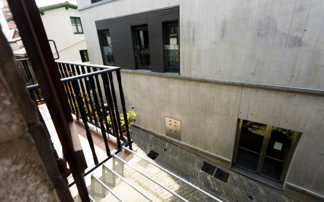 Kabia by Smiling Rentals