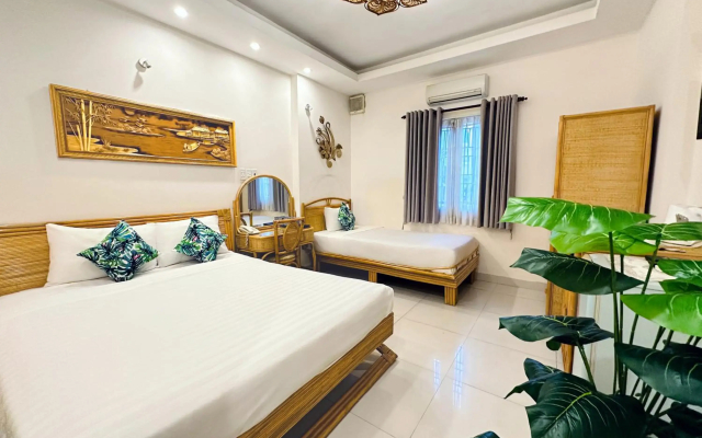 Calmette Hotel
