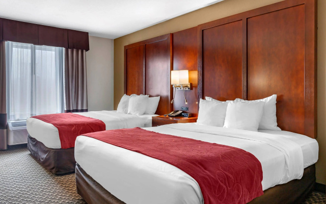 Comfort Suites Escanaba West