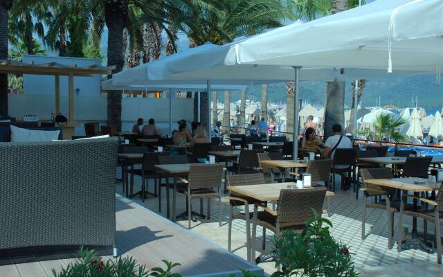 Begonville Beach Hotel - Adults Only