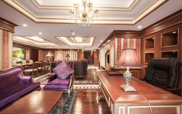 Army Hotel