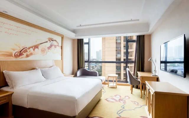 Vienna Hotel Chongqing Dazushike Hongsheng Plaza