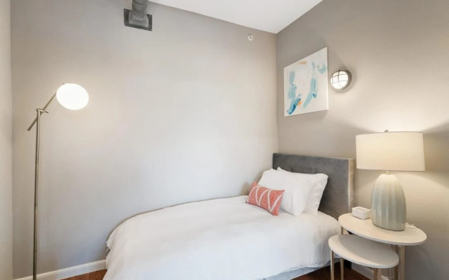 Plano Comfy 2BD 1 5BA Apartment