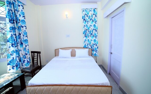 OYO 12697 Home Valley View New Shimla