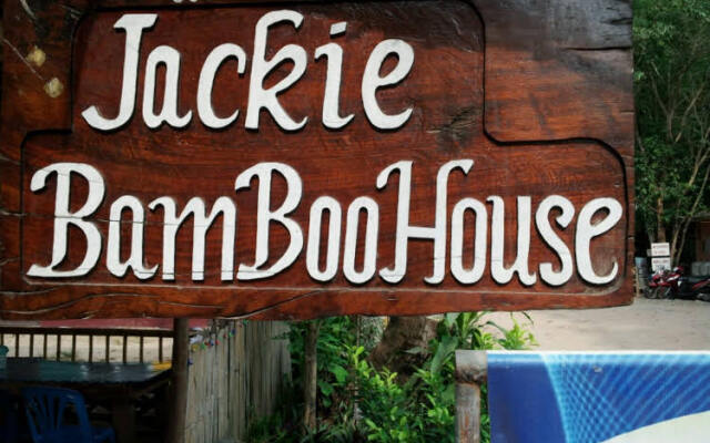 Jackie Bamboo House - Hostel