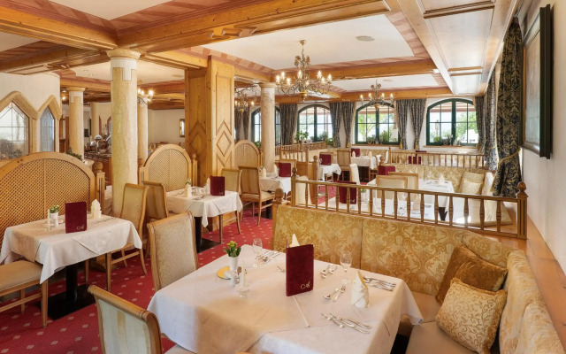 Hotel AlpenSchlössl