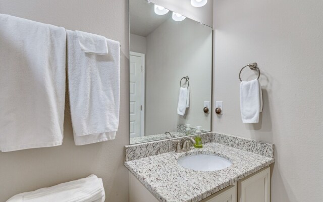 Pensacola Vacation Rental w/ Community Pool!