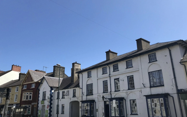 The Black Lion Royal Hotel