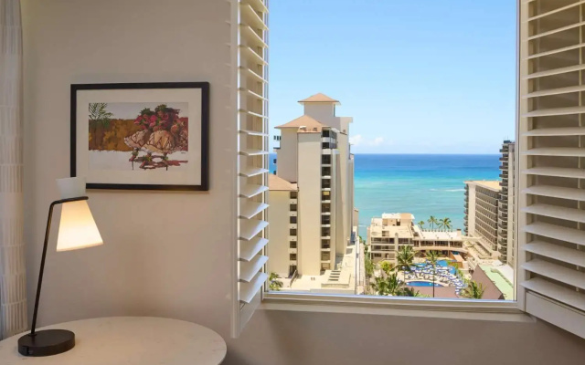 Embassy Suites by Hilton Waikiki Beach Walk