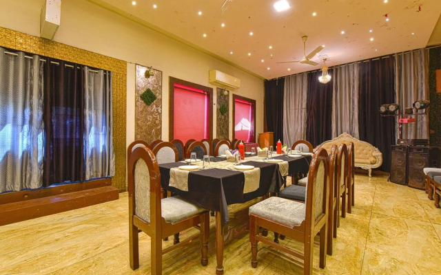 Fabhotel Prime Surpin Palace