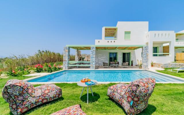 Plioni Villas & Suites