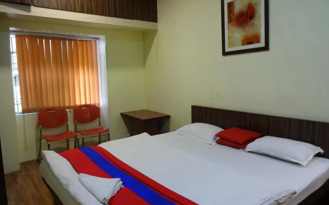 OYO Rooms Sealdah Near Entally Market