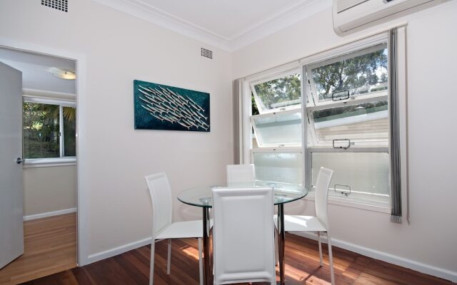 Blue Water, 127 Government Road