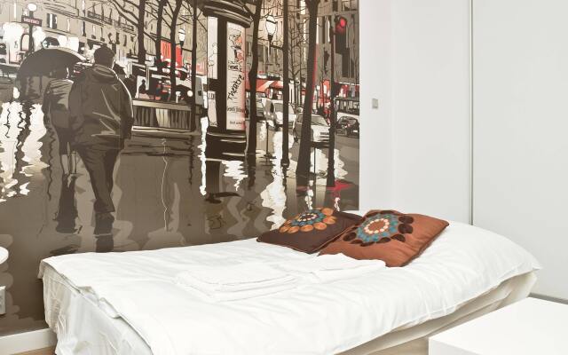 Goodnight Warsaw Apartments