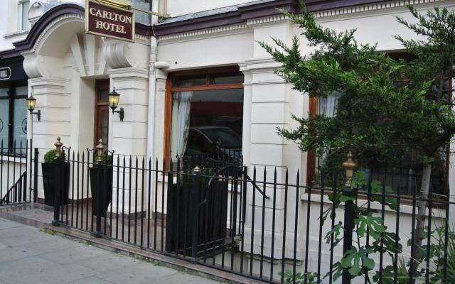 Carlton Hotel