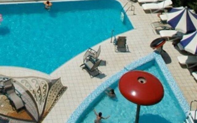 Vela Hotel