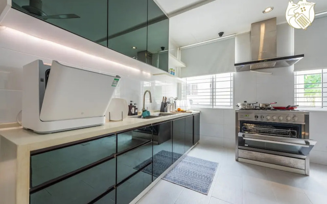 Spacious Pool Villa Tmn Emas Ukay Ampang