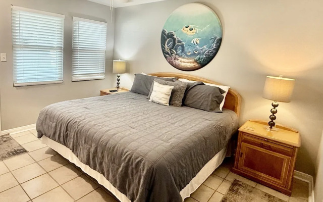 Cristy's Crab Shack @ Sunrise Villas