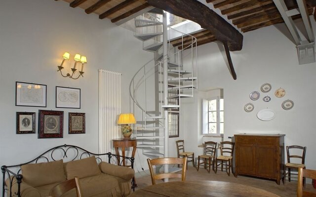 Castello Del Poggiarello Di Stigliano