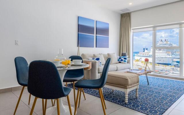 HH-2BStd614 - All shades of Blue OCEANFRONT luxury condo,