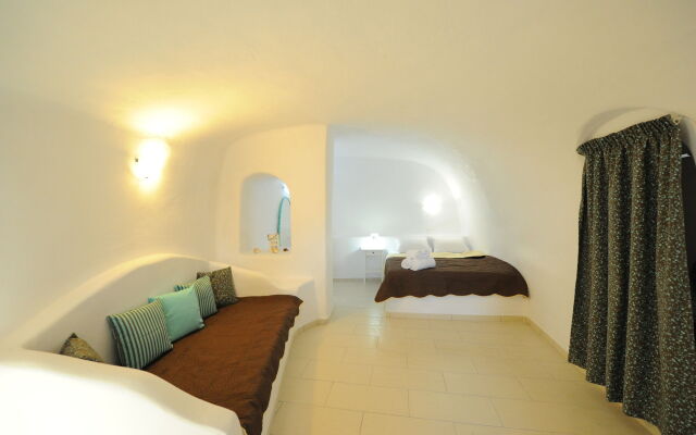Manias Fira Residences