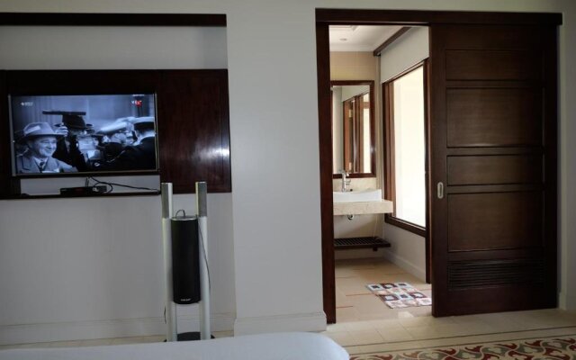 Golden Lotus Resort