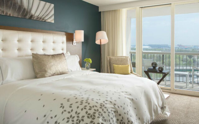 Renaissance Meadowlands Hotel