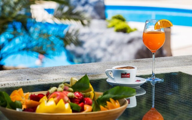 Tidy Apartment with Ac, Just 12 Km. From Sibenik