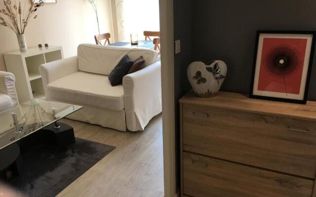 Cosy One-Bedroom Apartment -StayInAntibes- Le Cosy