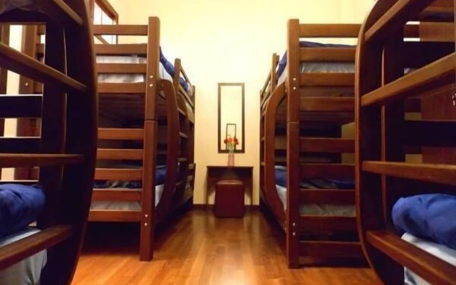 Cleopatra Palace Hostel