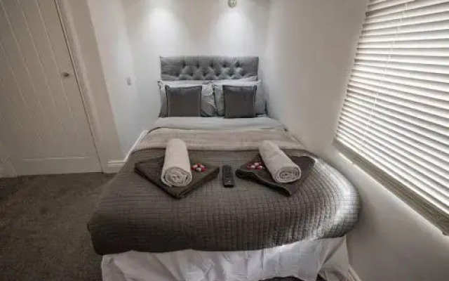 Roscoe House - Workstays Company UK