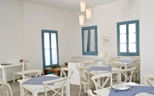 Castellano studios