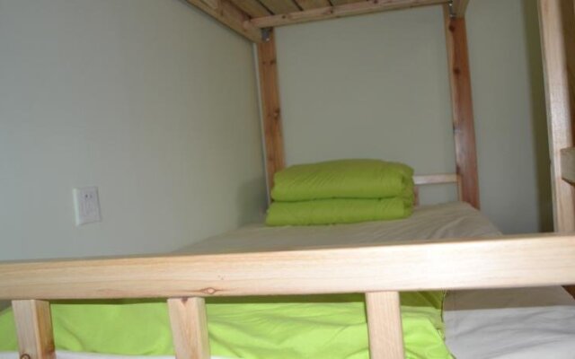 Linxi Xiaozhu Youth Hostel