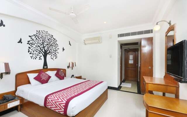 OYO 1081 Hotel Sindhu International