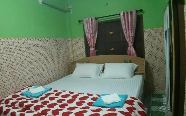 Sky Beach Travel & Hostel