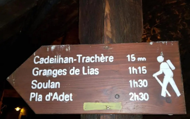ST LARY-VIGNEC Joli petit appartement idéalament situé