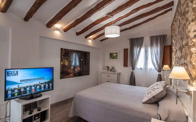 Cases Noves - Adults Only