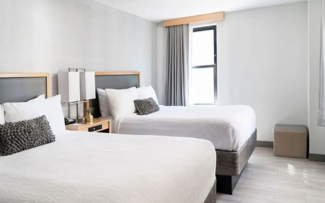 Hotel Saint Clair- Magnificent Mile