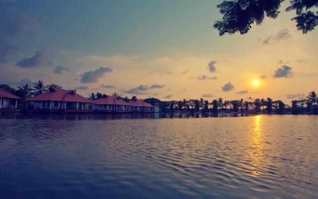 Sterling Lake Palace Alleppey