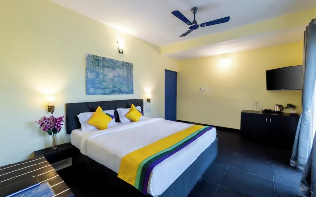 Blue Door Hotel Morjim