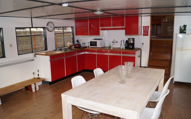 Boathotel Rotterdam Seven
