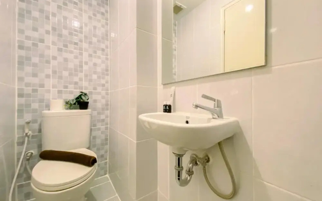 Minimalist Cozy Studio Apartment Tokyo Riverside Pik 2
