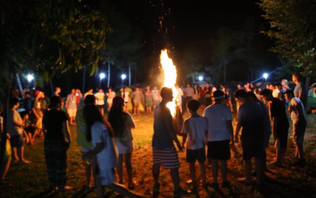 Phu Ninh Lake Resort