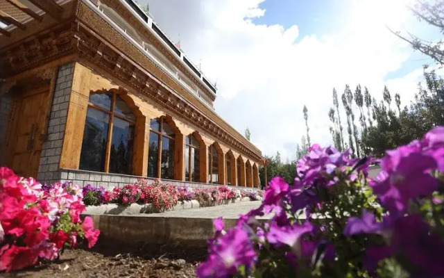 Hotel The Grand Khasdan