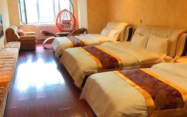 Parallel World Sea-view Hotel