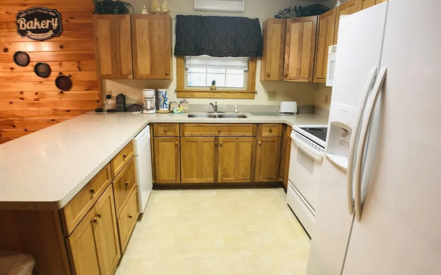 Briarstone Lodge Condo 13B - Two Bedroom Condo
