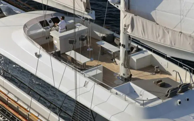 Mega Yacht Infinity