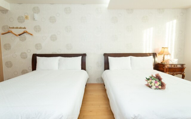 Numberone Guest Hotel