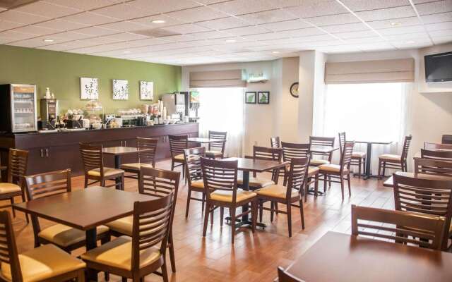 Sleep Inn & Suites