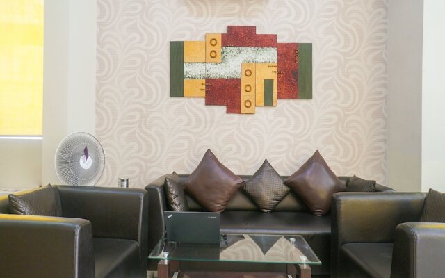 OYO Flagship 15614 Hotel Olive KEM Hospital